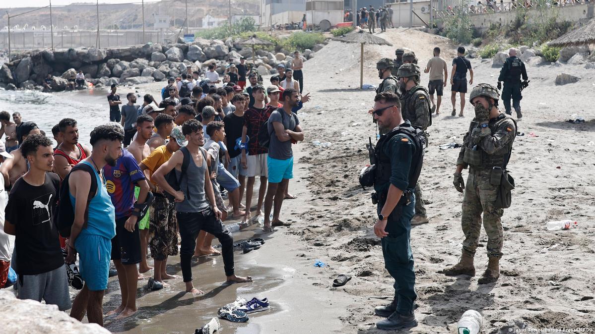 Heboh Migran Serbu Ceuta, Pemerintah Maroko Ungkap Fakta Sebenarnya