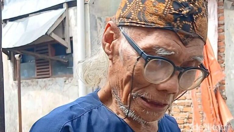 Kepergian Diding Boneng Tinggalkan Duka, Pelawak Legendaris Tutup Usia 76 Tahun