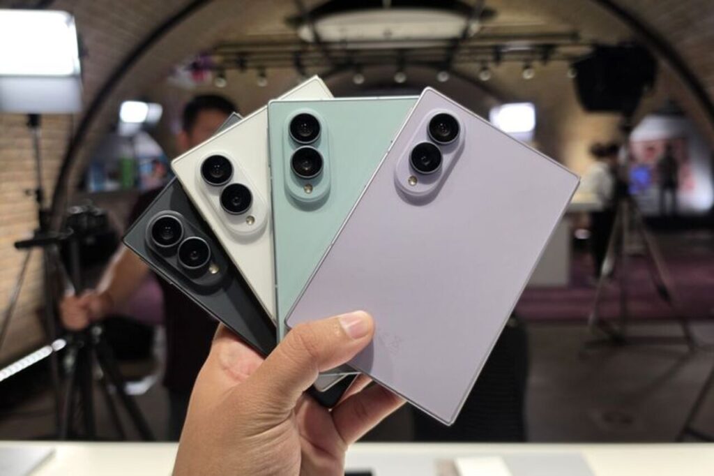 Rekor 7 Tahun Akhirnya Pecah! Pre-order Galaxy Z Fold 8 Tembus 1,44 Juta Unit