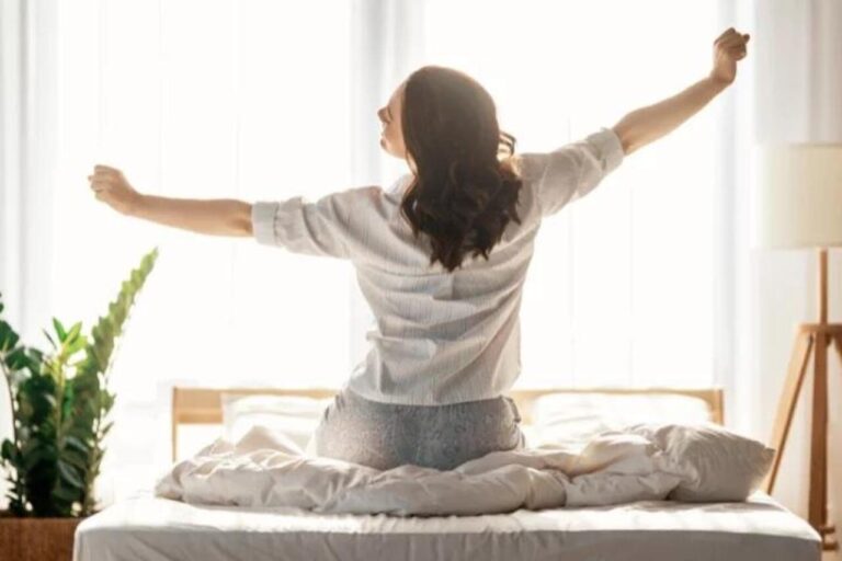 Suka Begadang tapi Ingin Bangun Pagi? Coba Cara Ini agar Tubuh Perlahan Jadi Morning Person