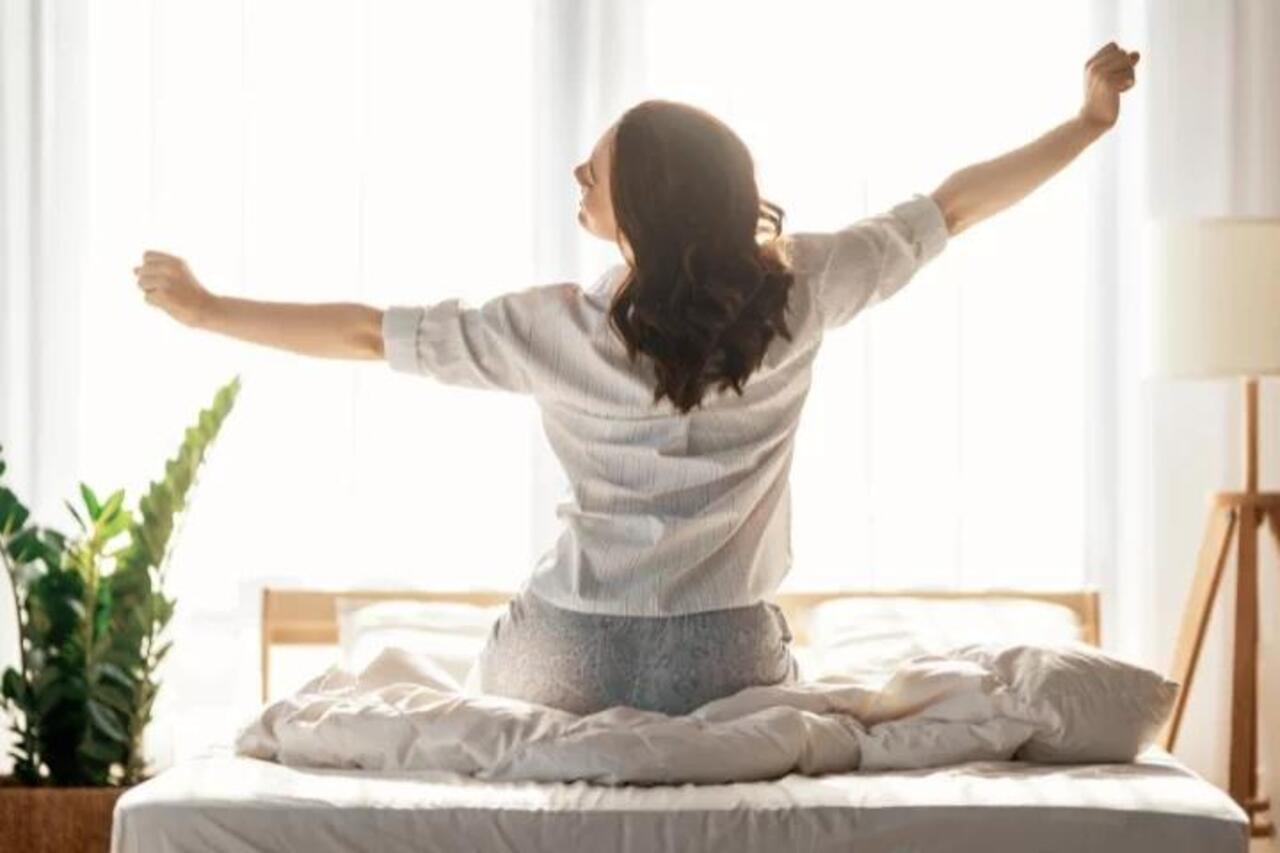 Suka Begadang tapi Ingin Bangun Pagi? Coba Cara Ini agar Tubuh Perlahan Jadi Morning Person